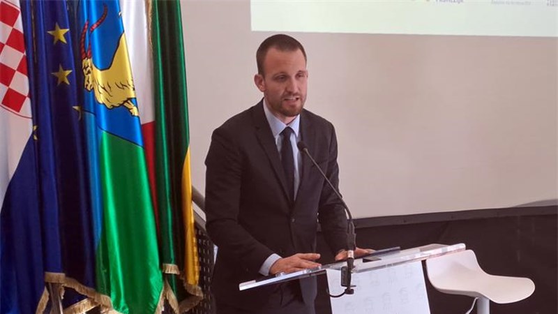Otvoren Centar kompetentnosti KLIK Pula; Erlić: Obrazovanje je temelj modernog društva